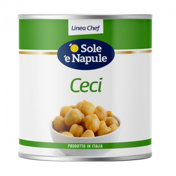 Boiled chickpeas in brine