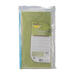 Pasta verde fresca al huevo para lasaña